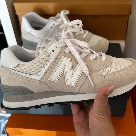 New Balance 574 Core - Picture 1 of 4